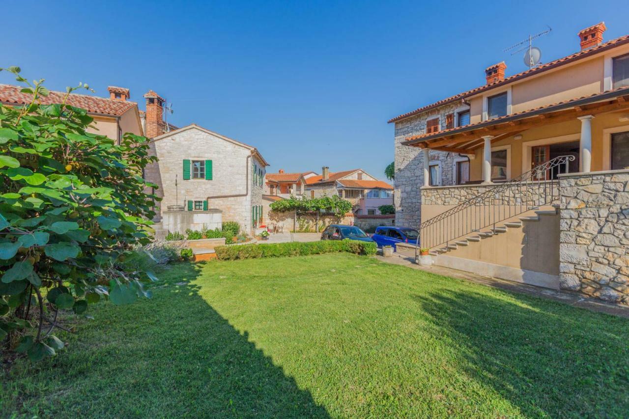 Dvor Strica Grge Apartment Kastelir Luaran gambar